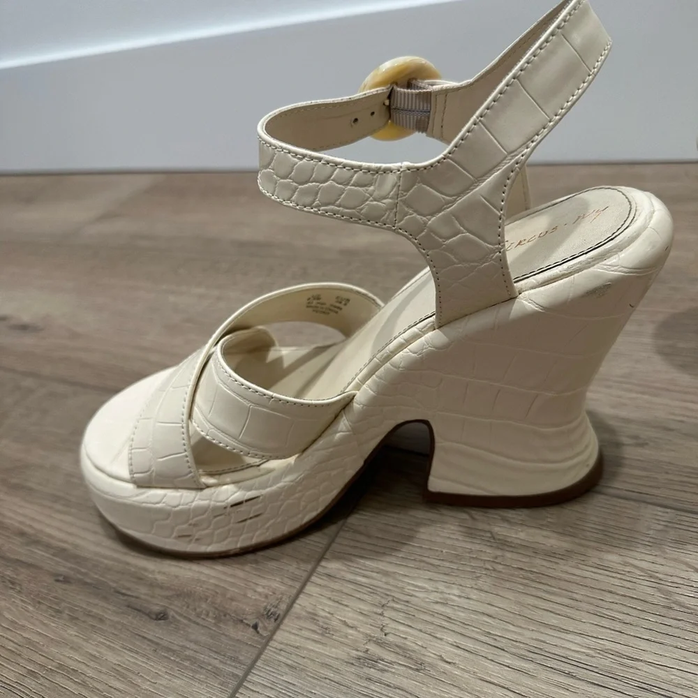 Circus Sam Edelman Peony platform Cream Wedge Sandal funky retro patent heels